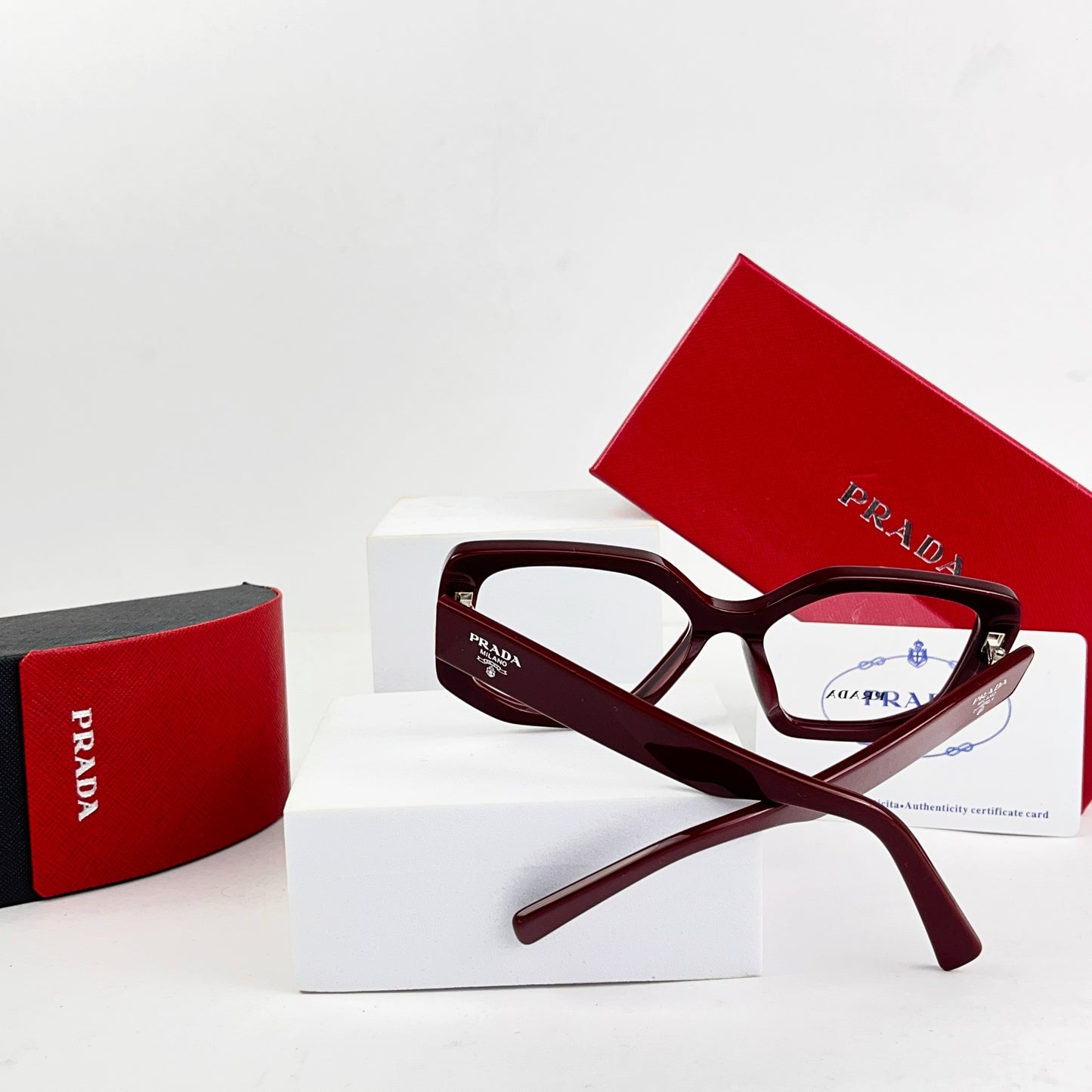 PRADO EYEWEAR 04V