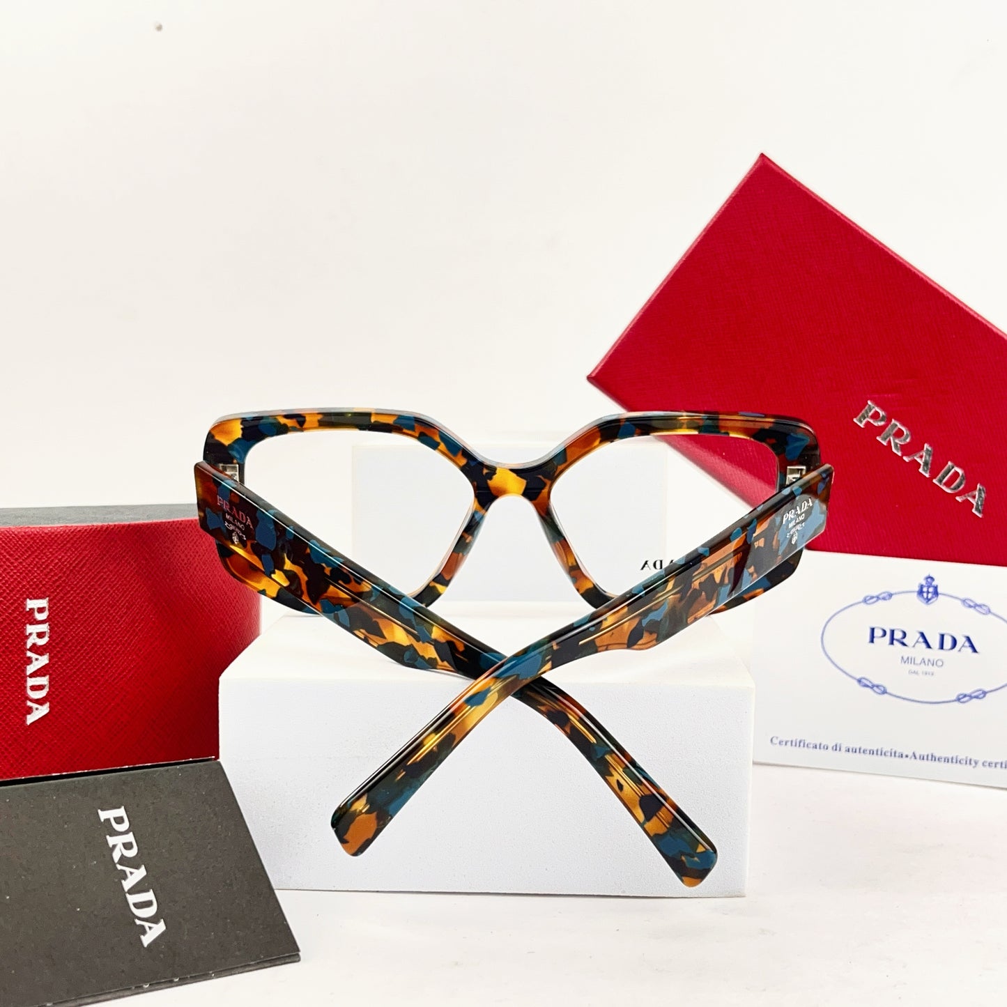 PRADO EYEWEAR 04V