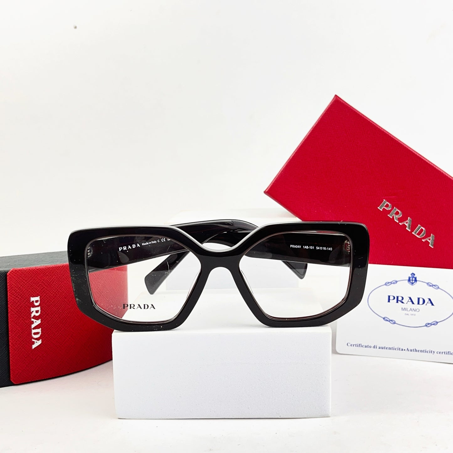 PRADO EYEWEAR 04V