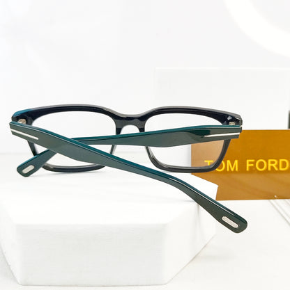 TOMFORD TF5715