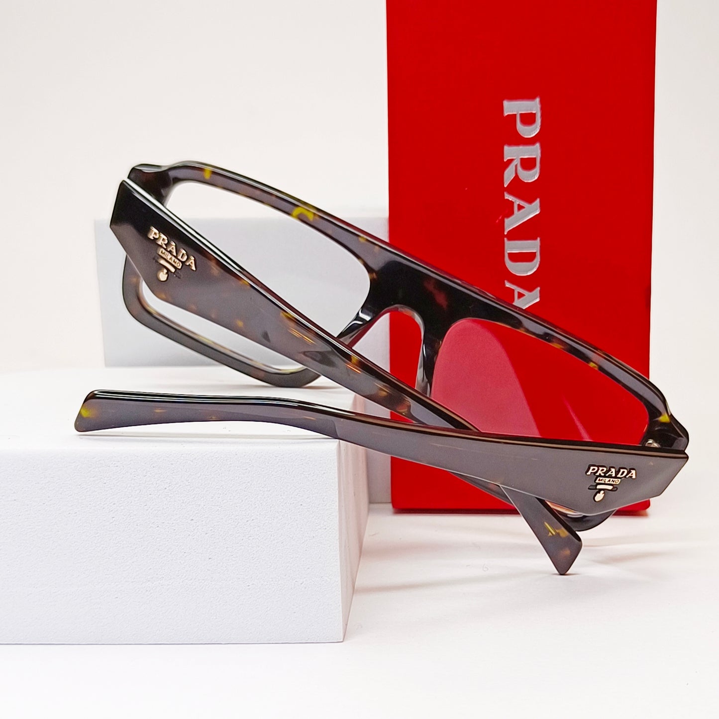 PRADO EYEWEAR PRA05S