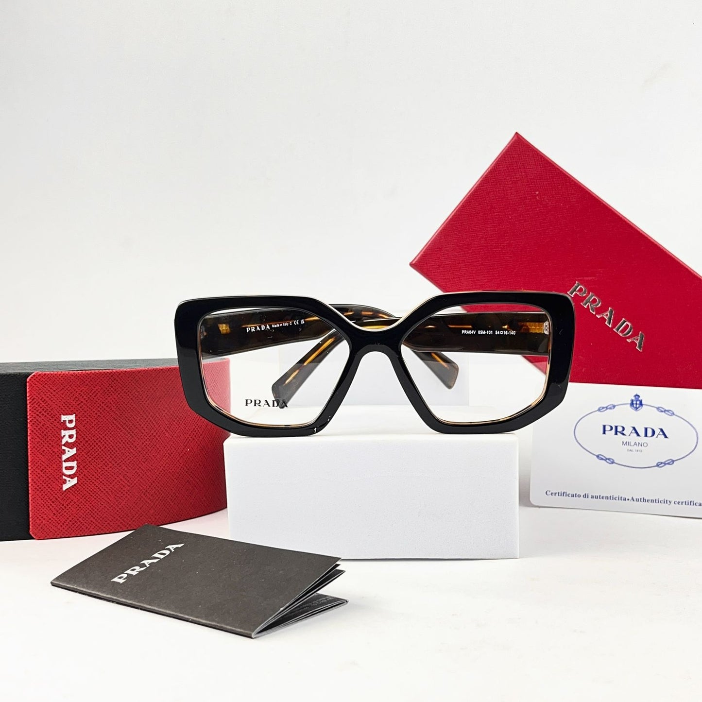 PRADO EYEWEAR 04V