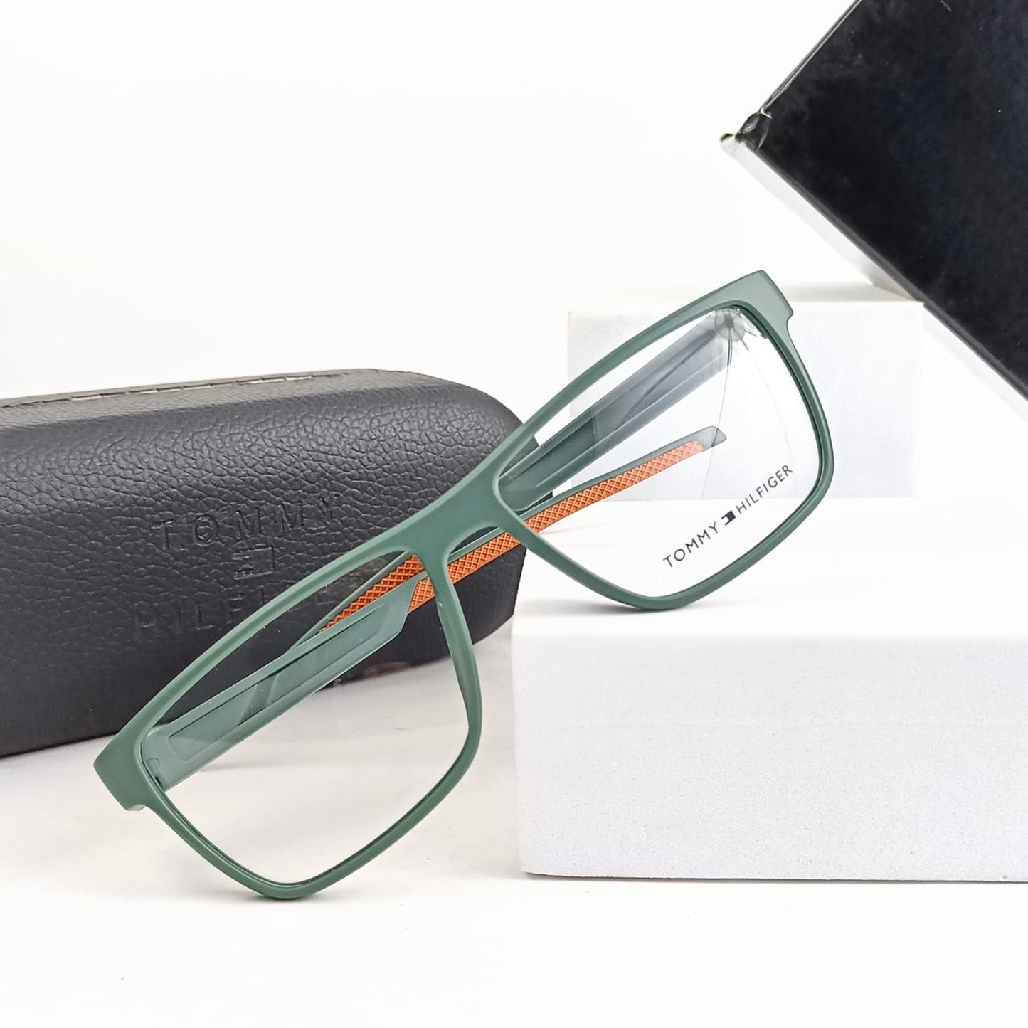 TOMMY HILFIGER EYEWEAR