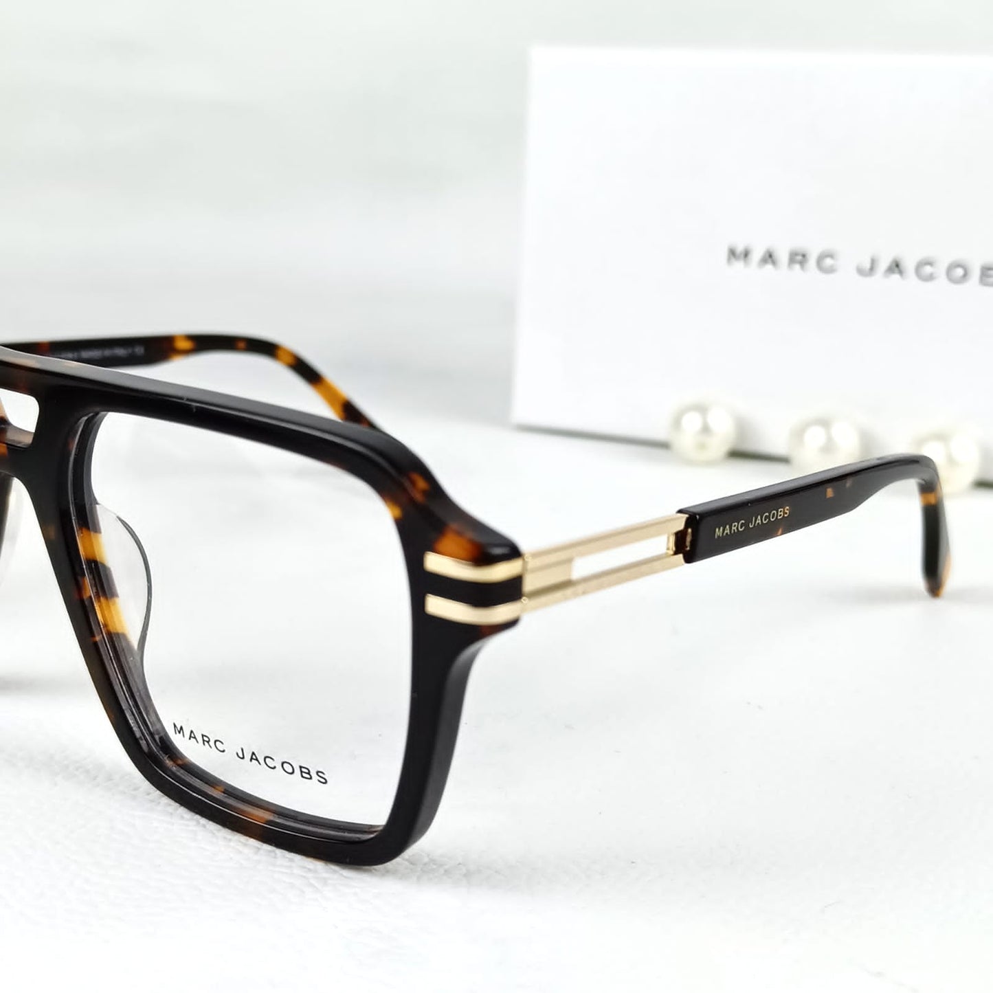 MARCO JACOBS EYEWEAR