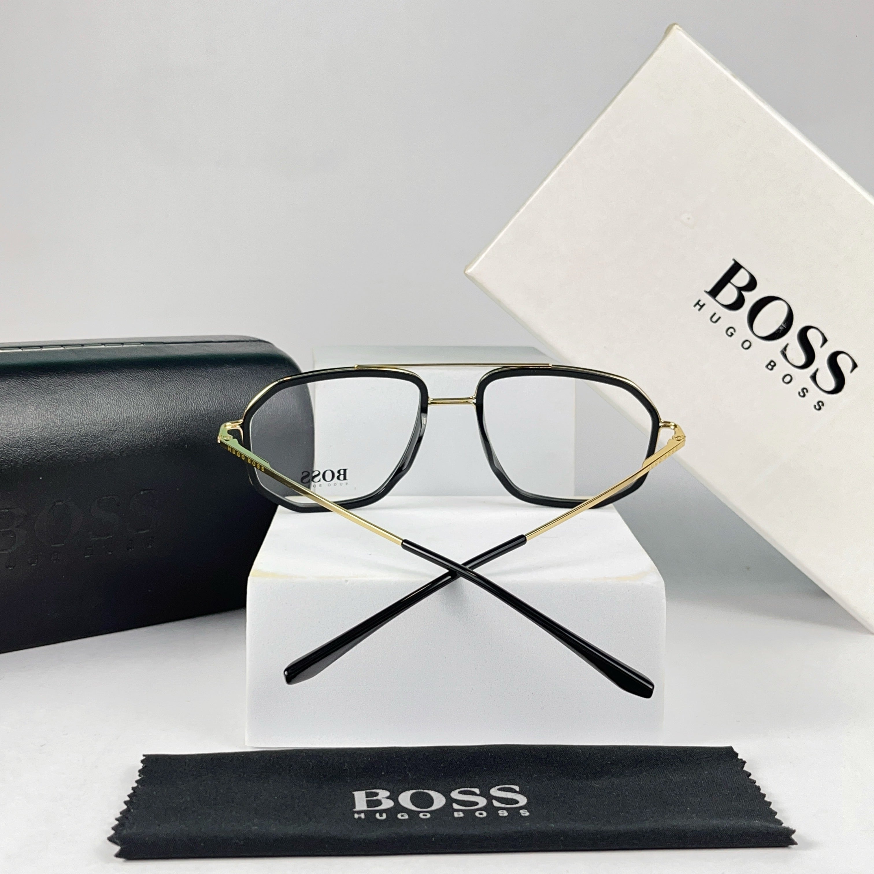 HUGO BOSS EYEWEAR