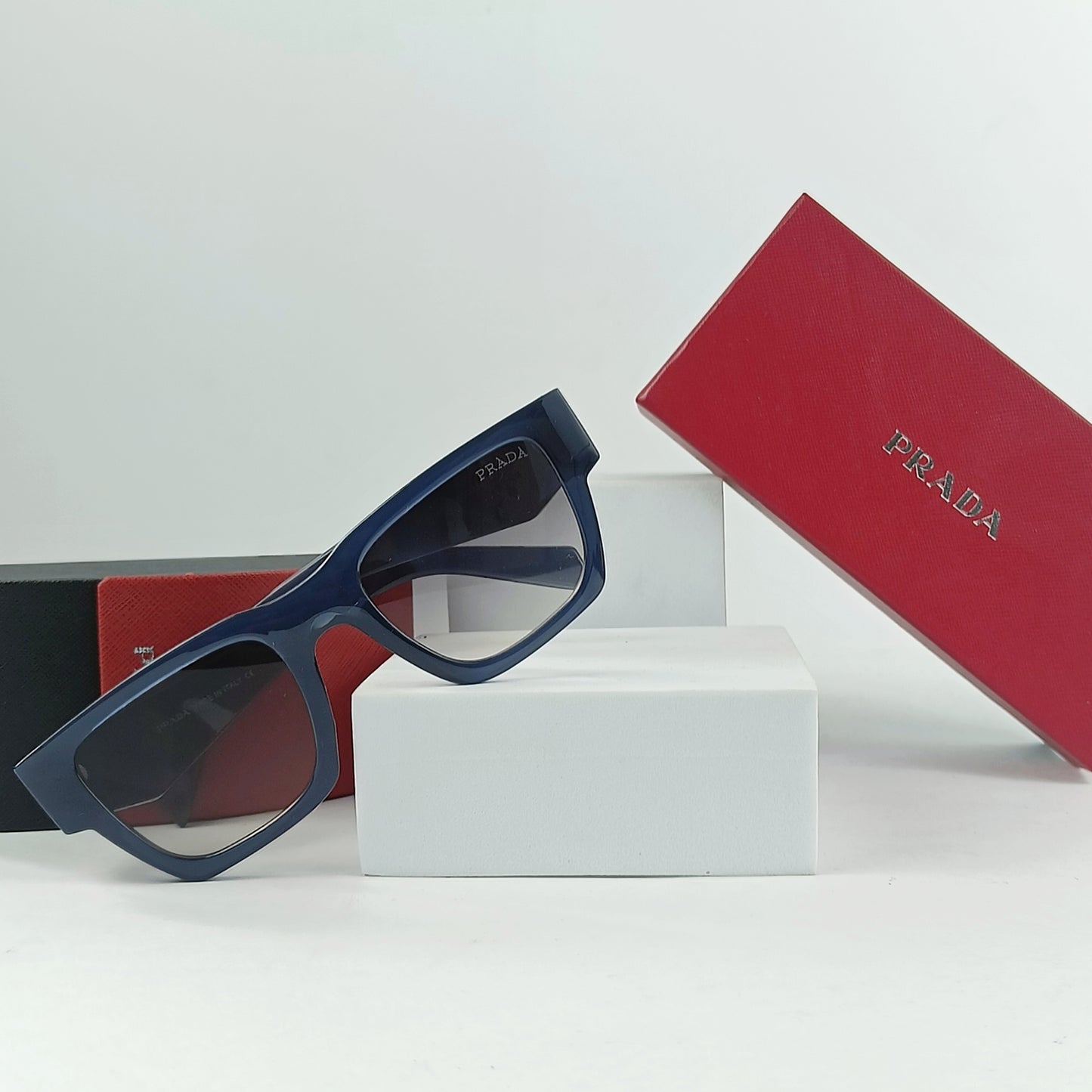 PRADO SUNGLASS