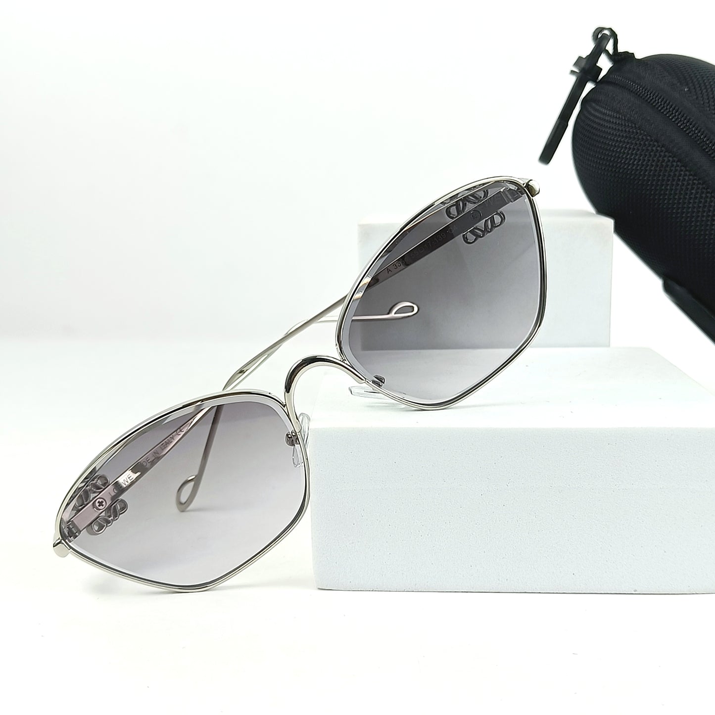 LOEWE SUNGLASS