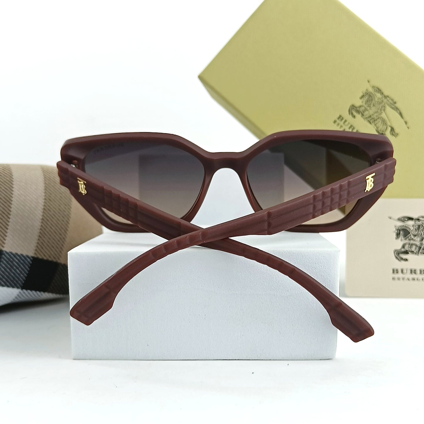 BURBERRY SUNGLASS