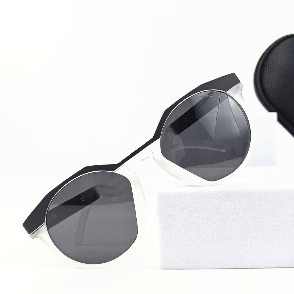 OAKLEY SUNGLASS