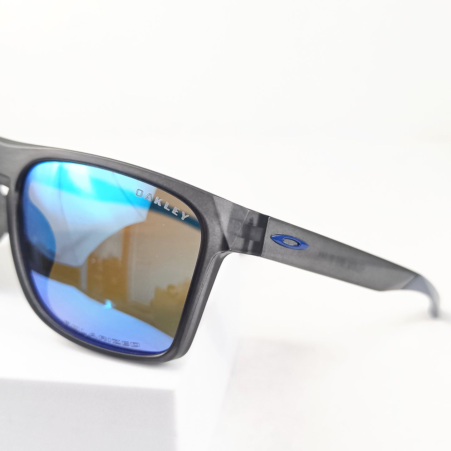 OAKLEY SUNGLASS