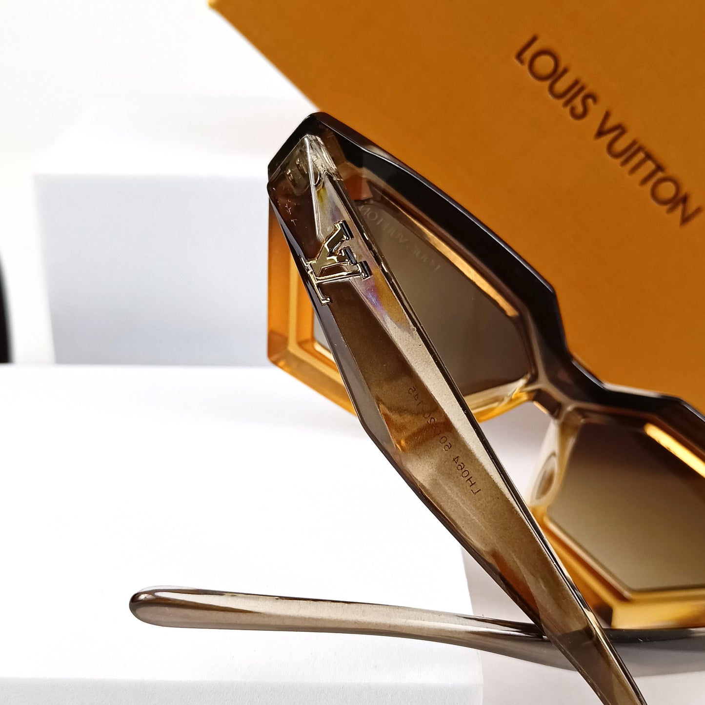 LUIS VUITTON SUNGLASS