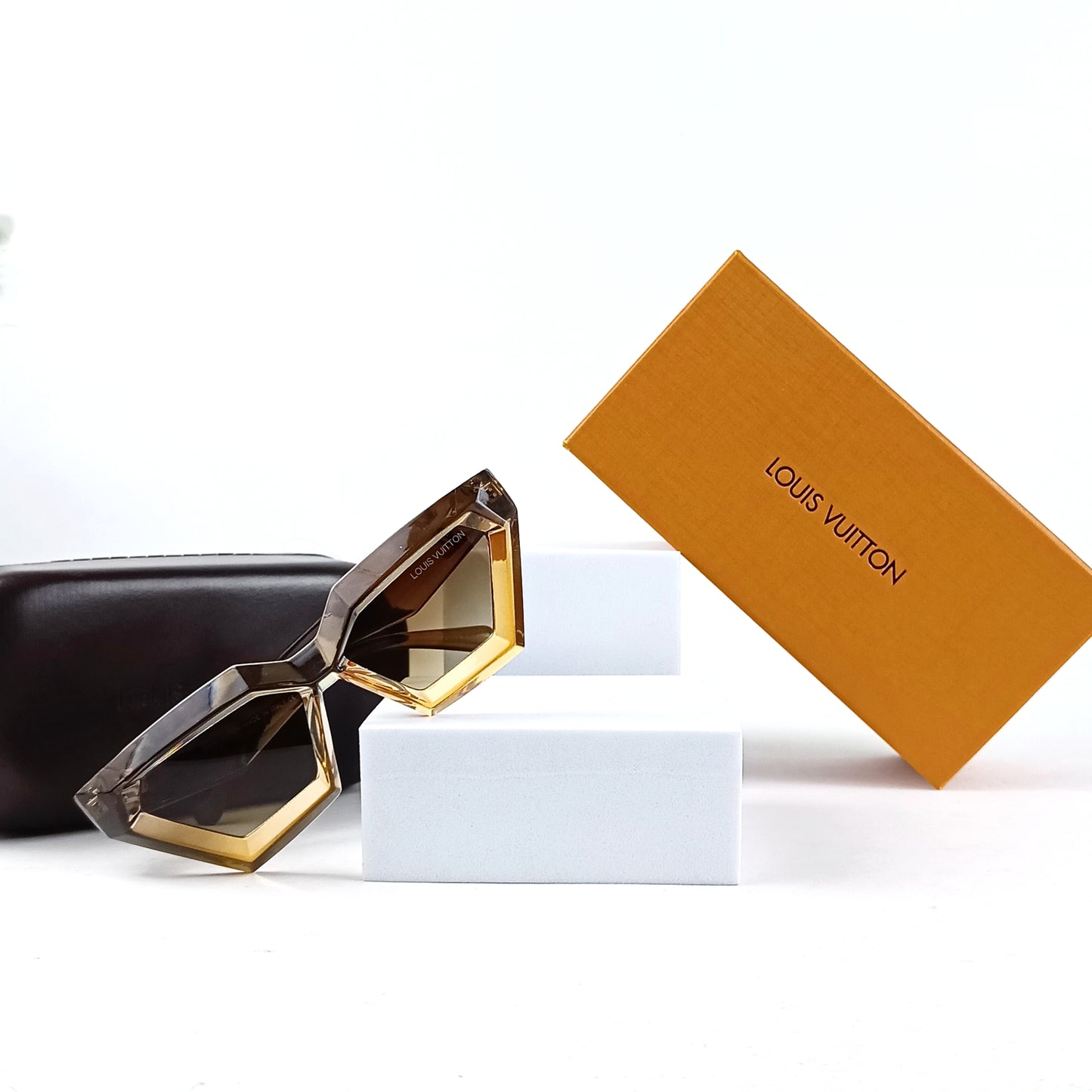 LUIS VUITTON SUNGLASS