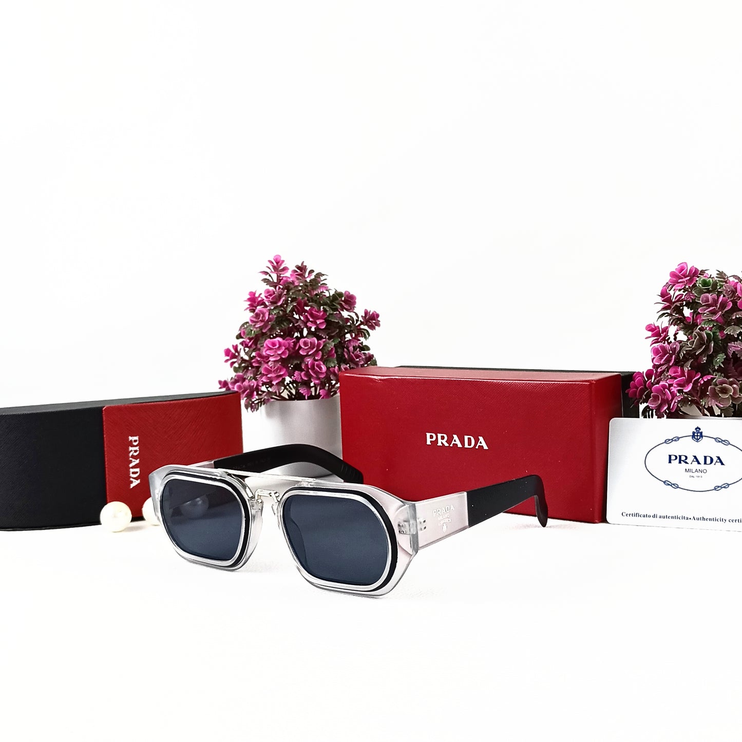 PRADAA SUNGLASS