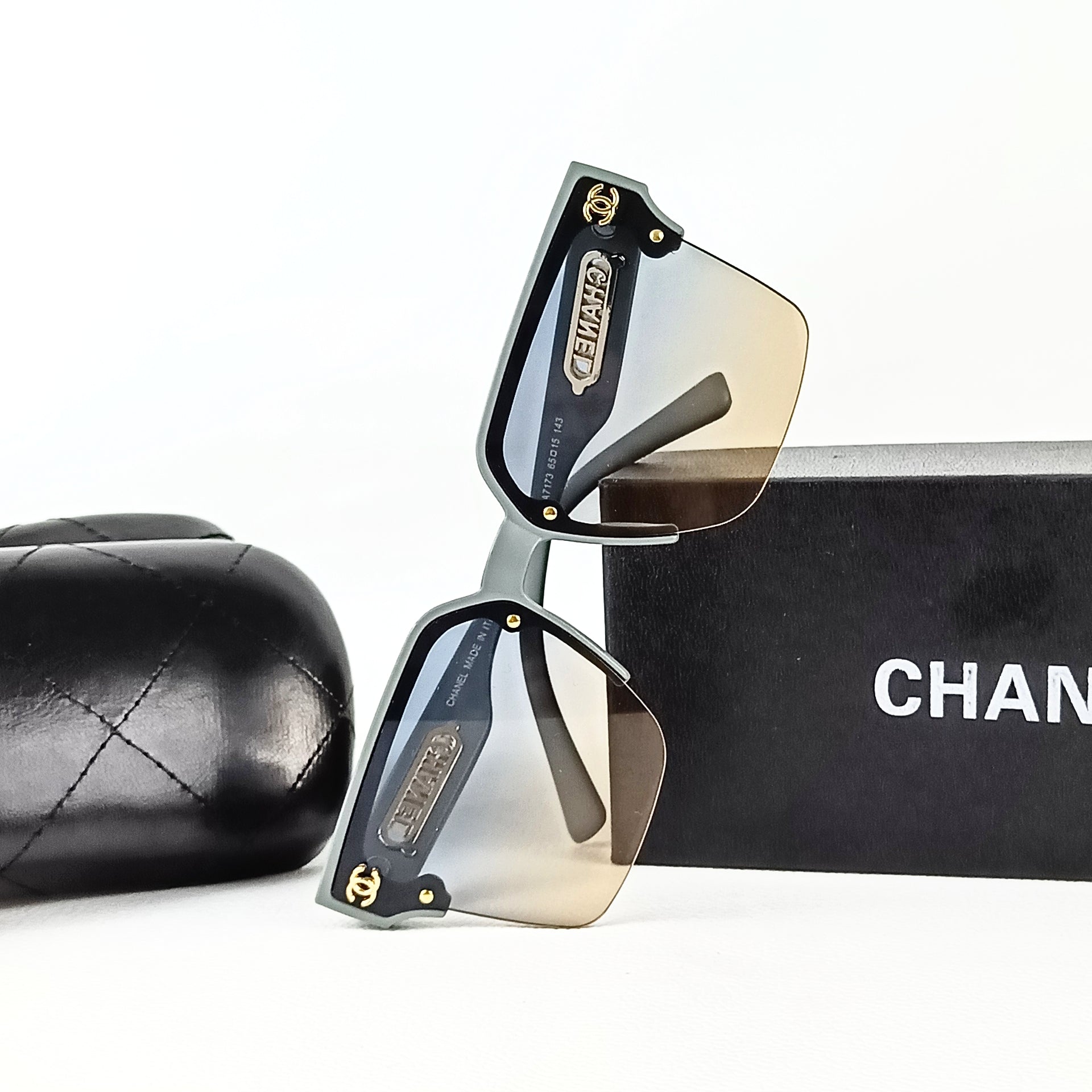 CHANNEL SUNGLASS
