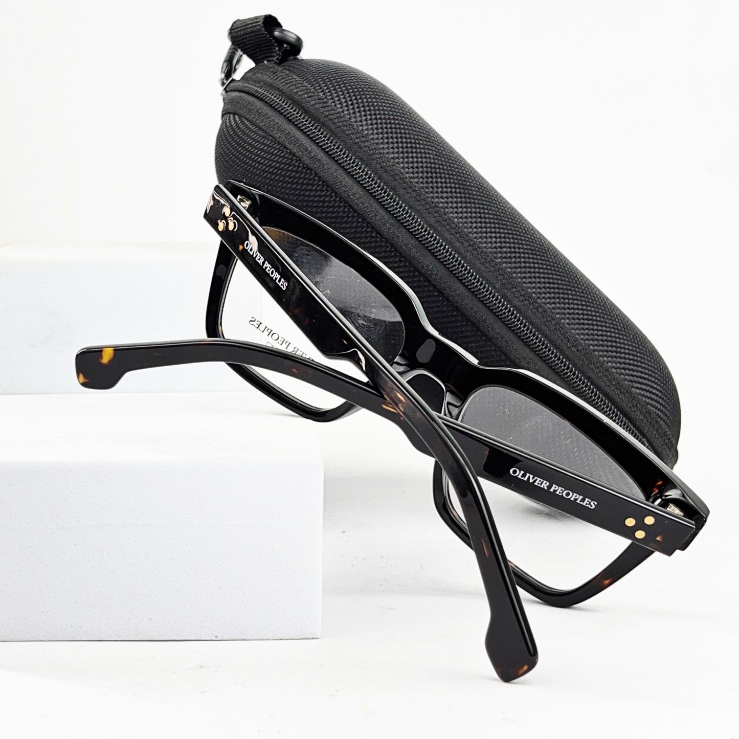 OLIVER PEOPLE EYEWEAR