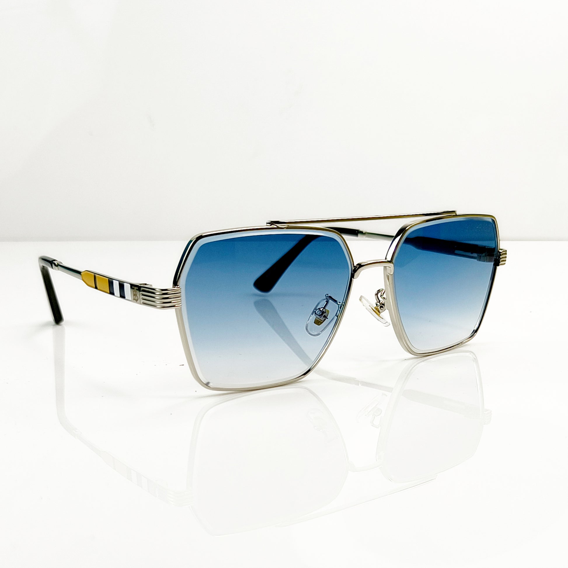 BURBERRY SUNGLASS
