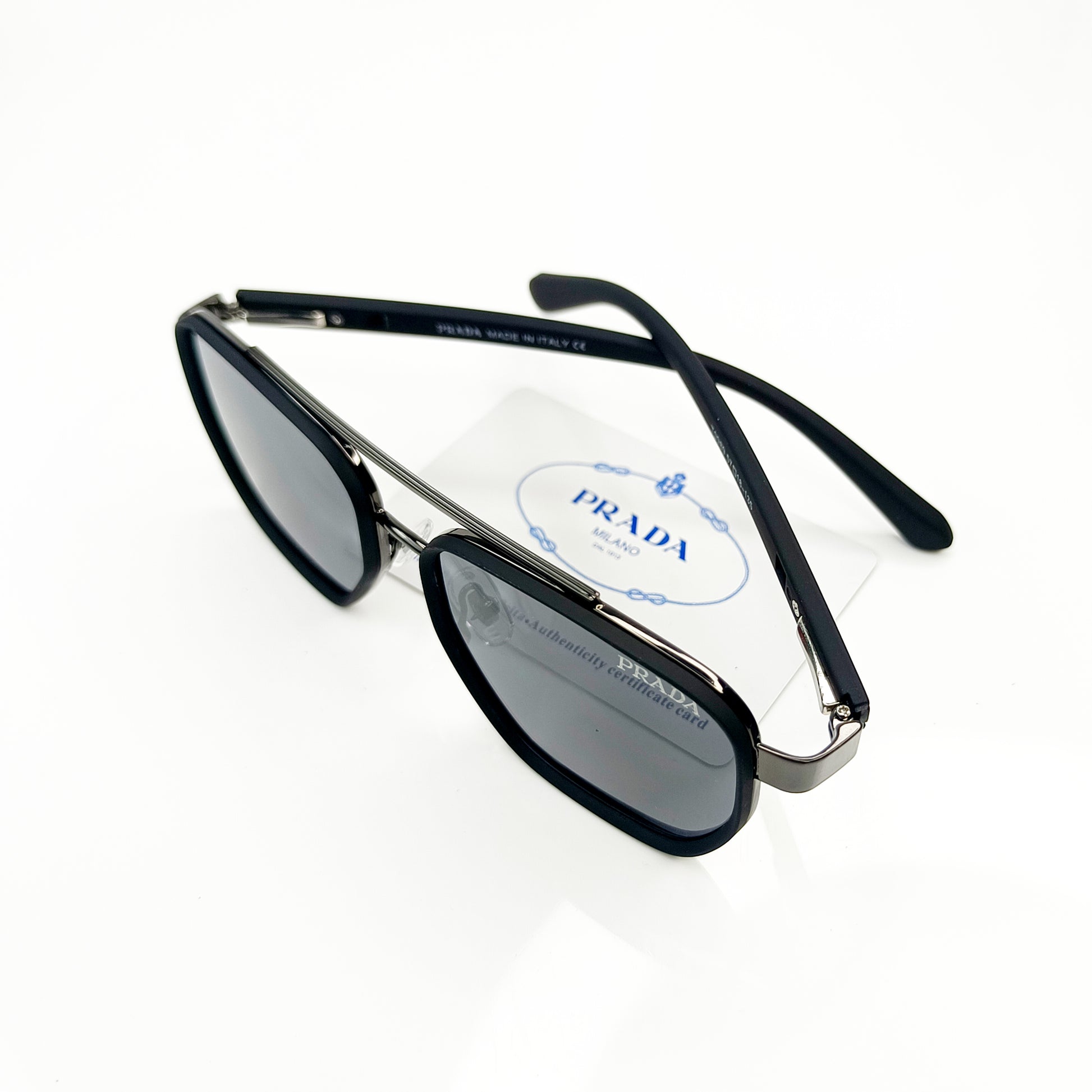PRADA SUNGLASS