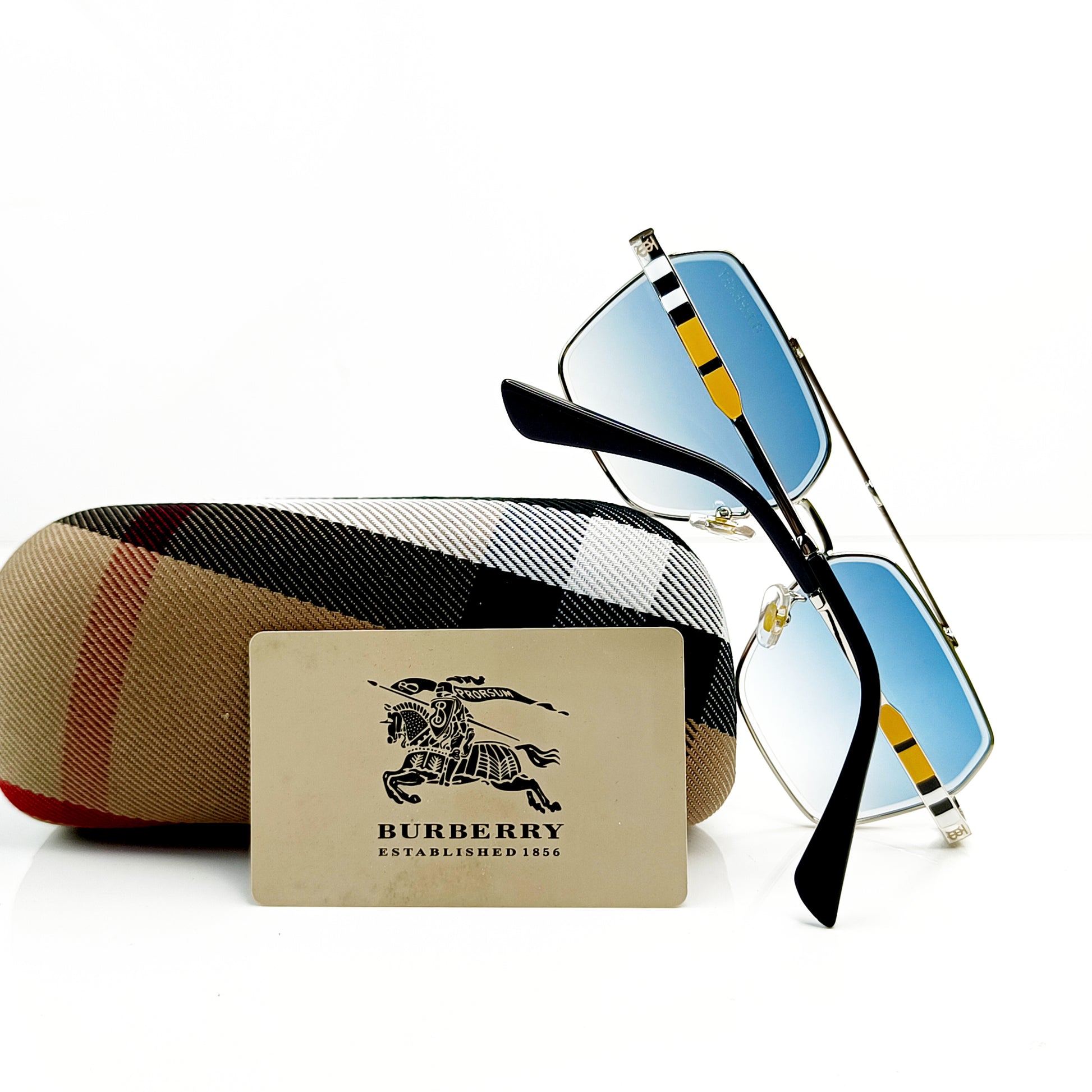 BURBERRY SUNGLASS