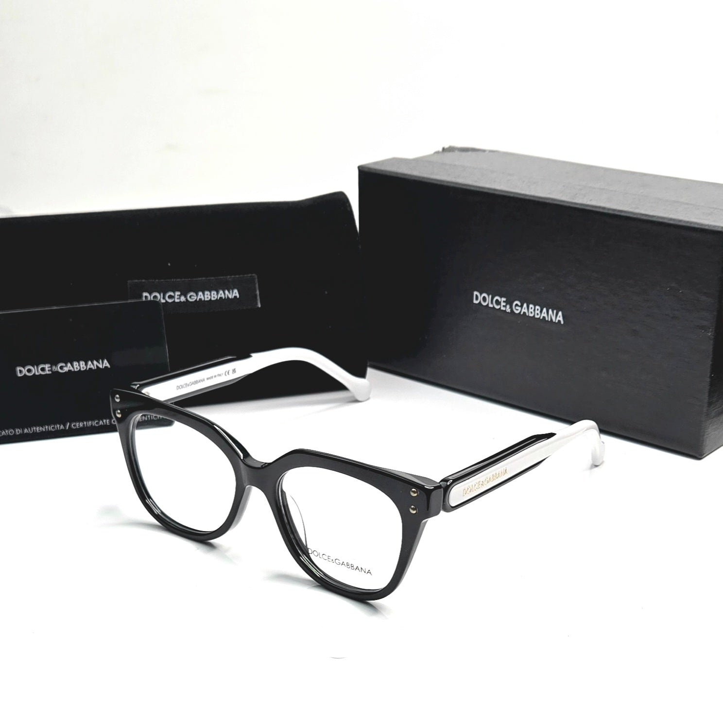 D&G EYEWEAR