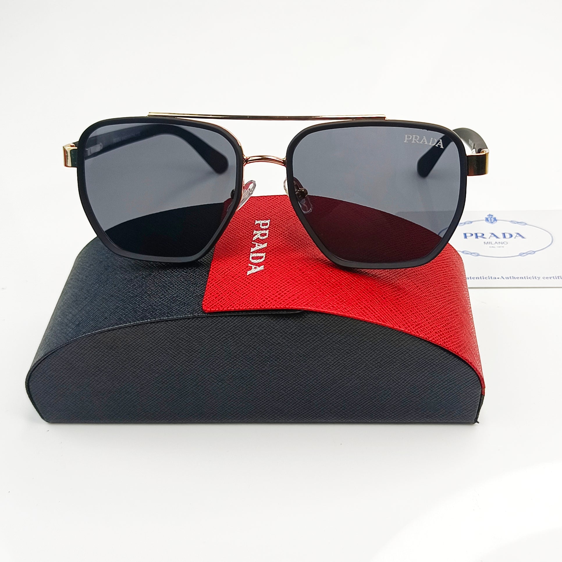 PRADA SUNGLASS