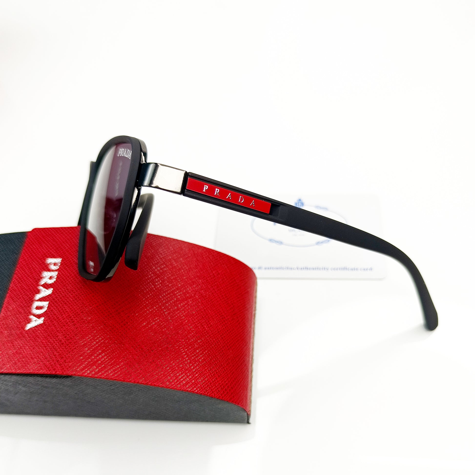 PRADA SUNGLASS