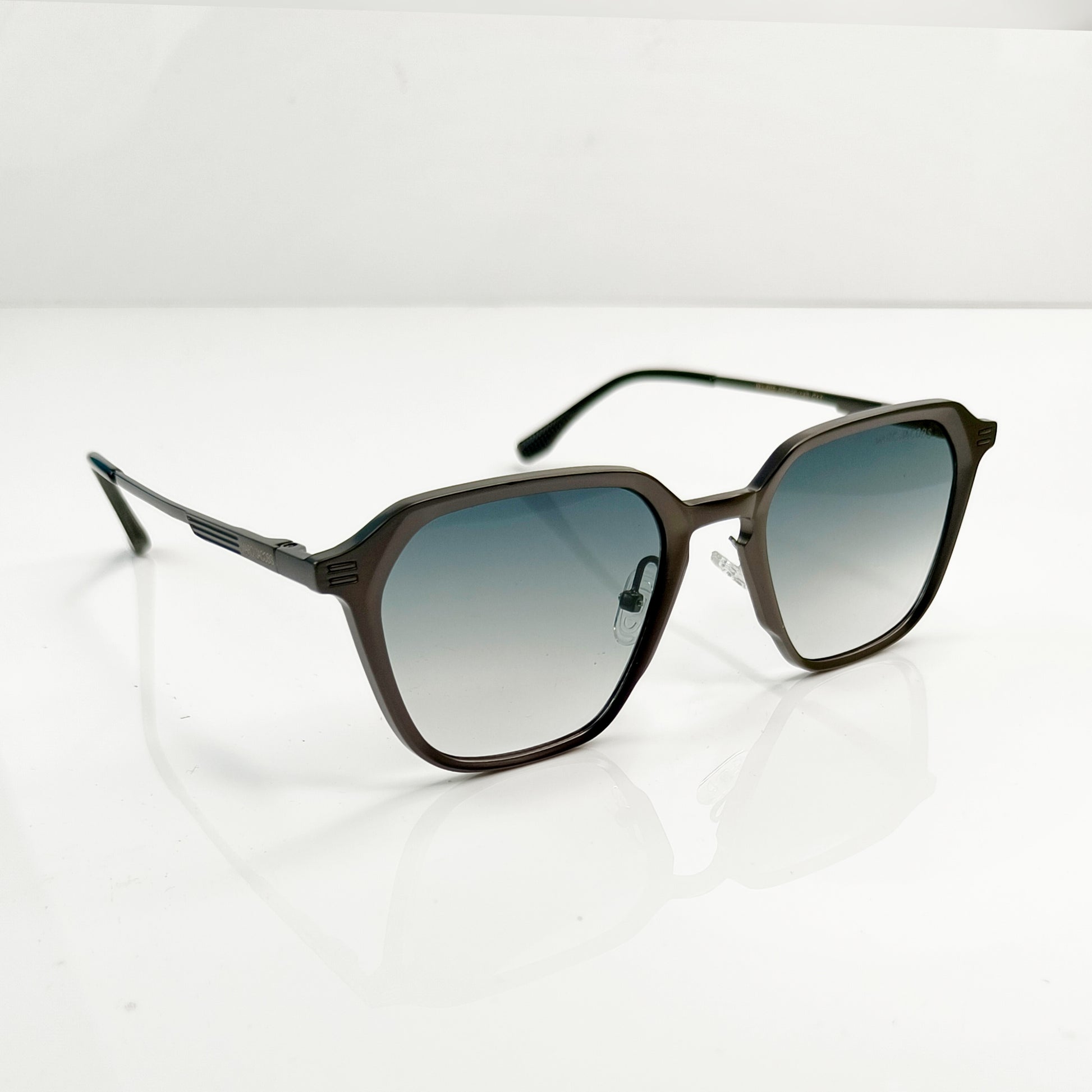 MARC JACOB SUNGLASS