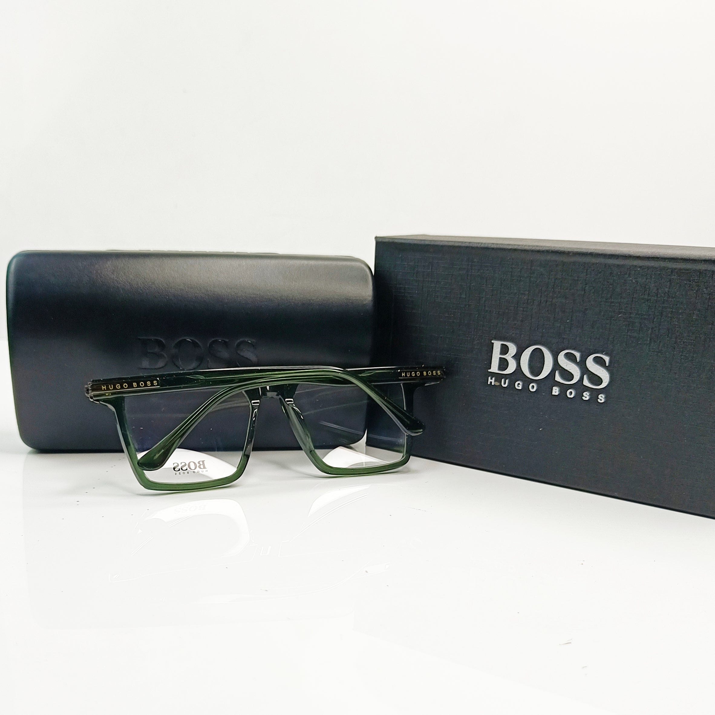 BOSS EYEWEAR