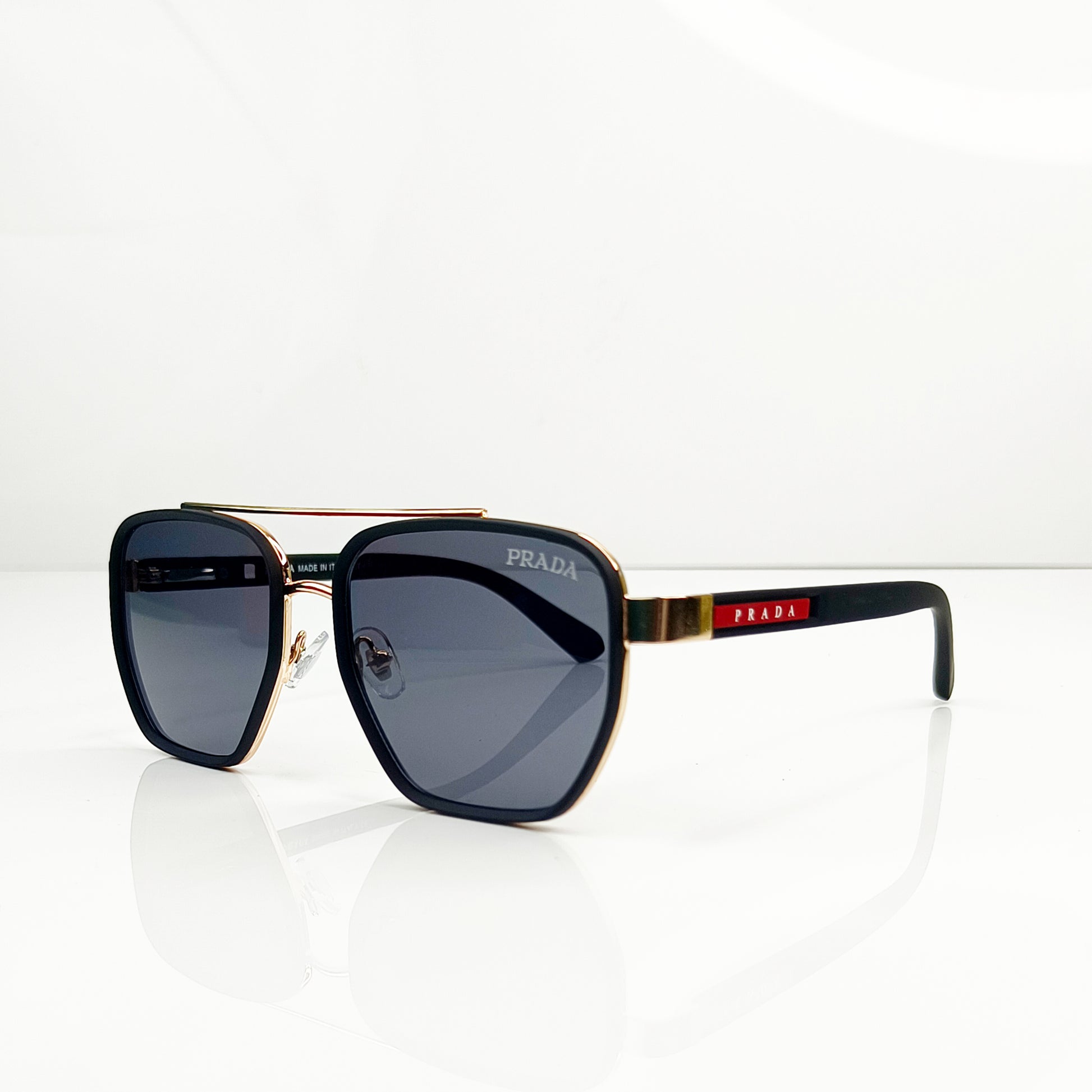PRADA SUNGLASS