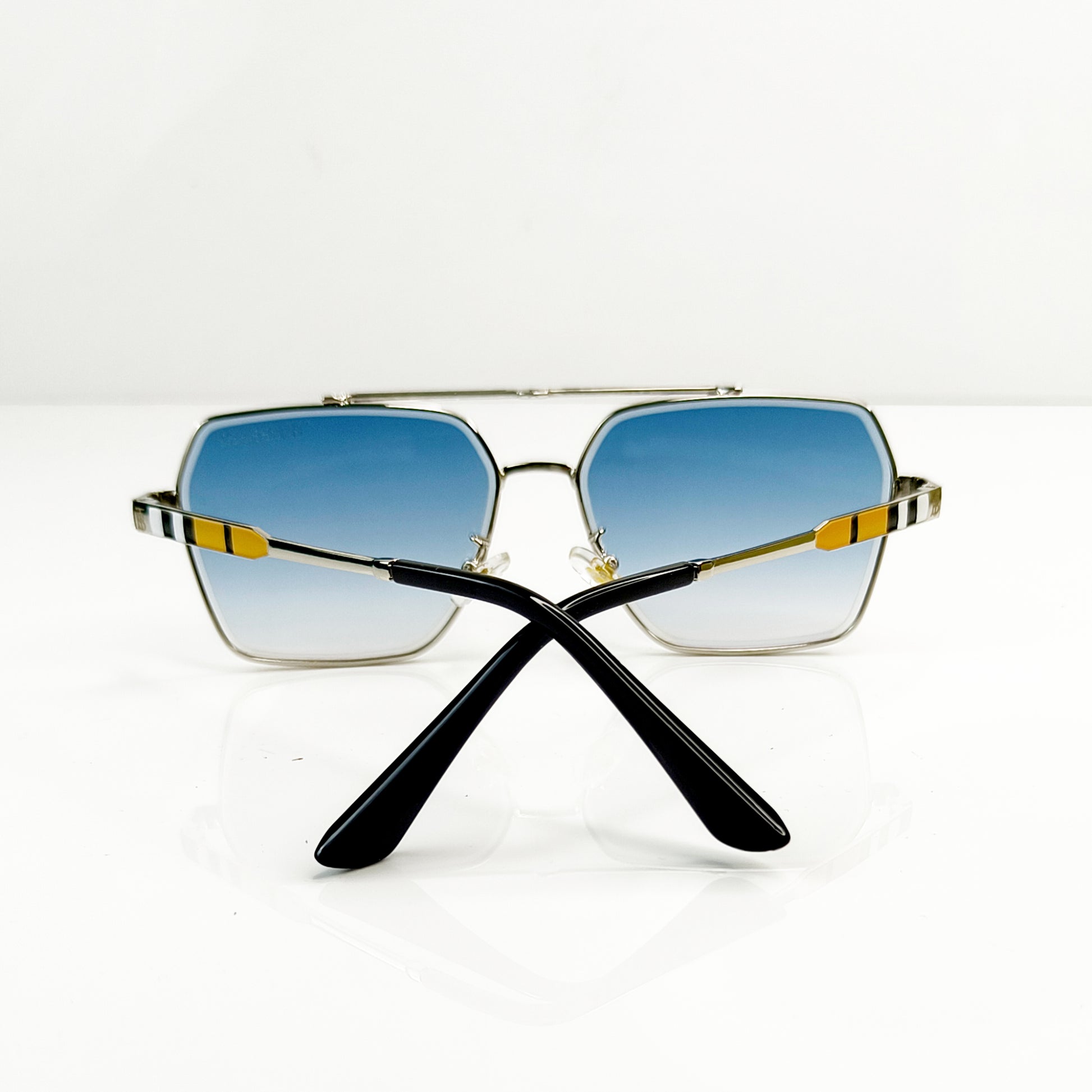 BURBERRY SUNGLASS