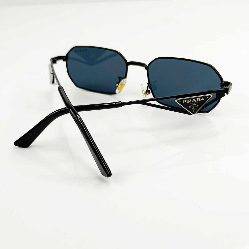 PRADA SUNGLASS