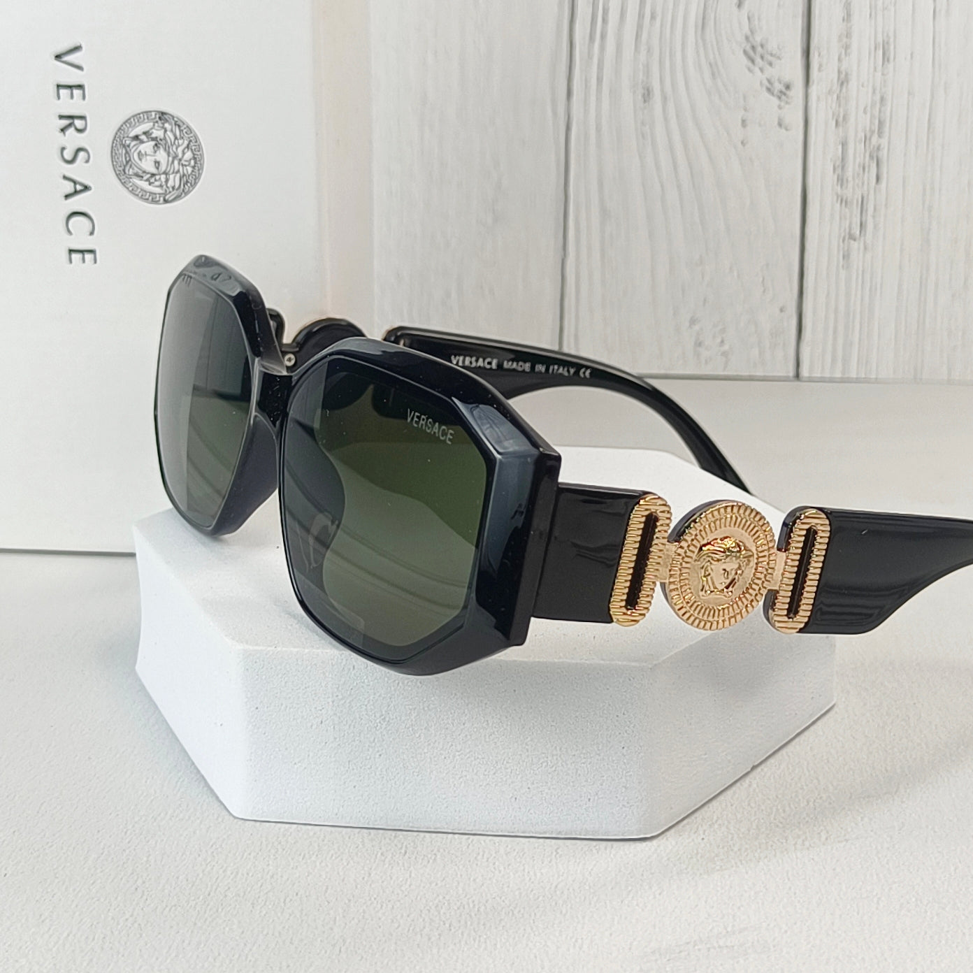 VERSACHE SUNGLASS