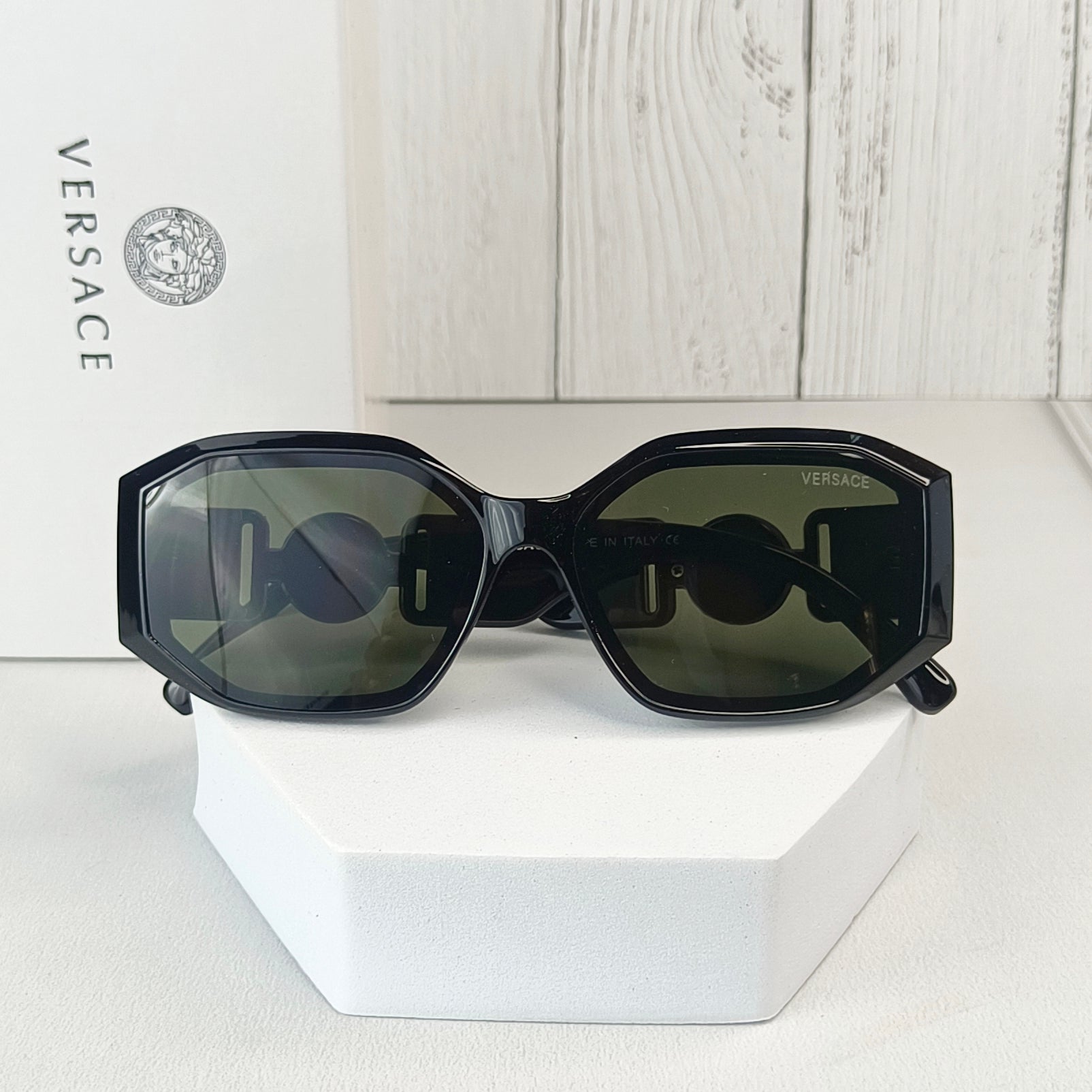 VERSACHE SUNGLASS