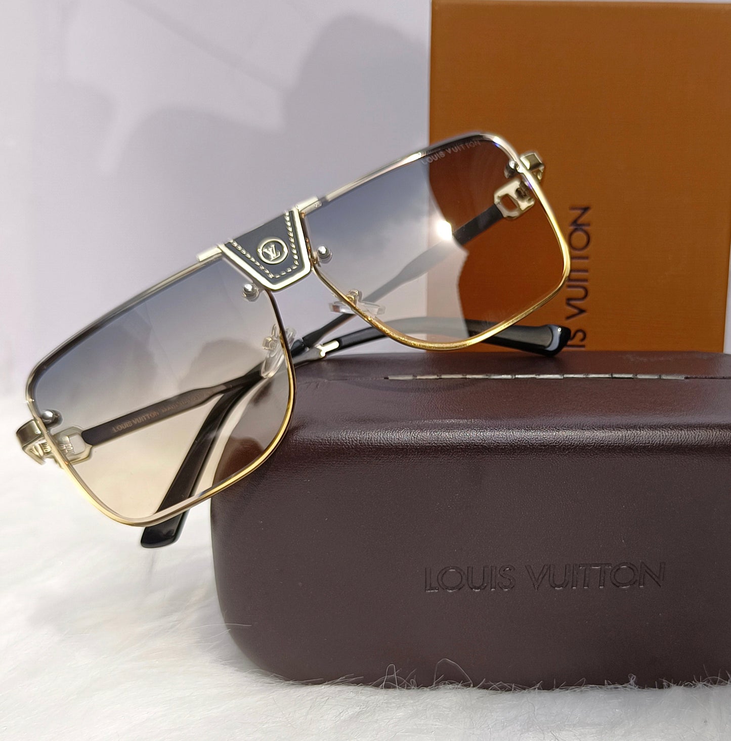 LOUIS VUITTON SUNGLASS