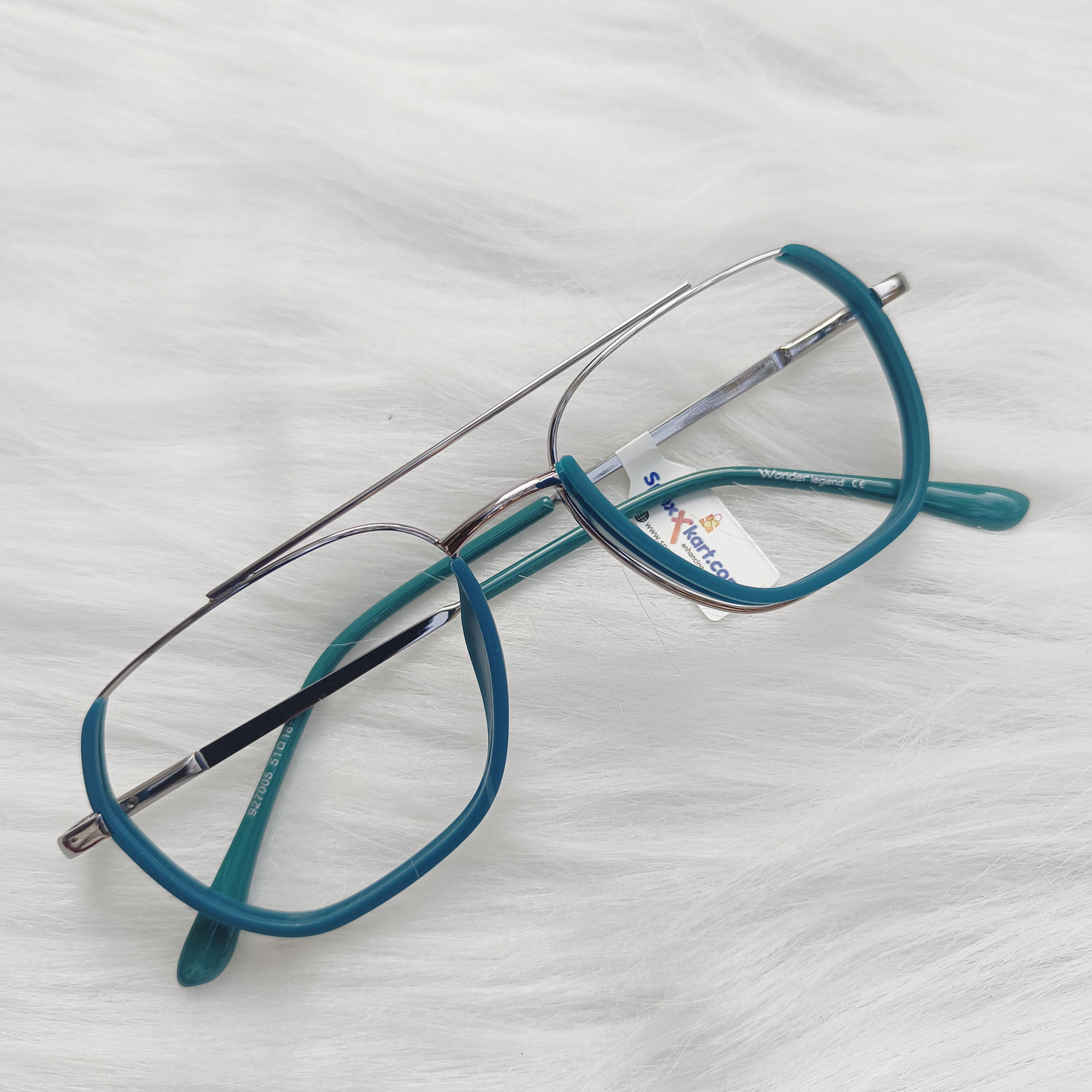 WONDER EYEGLASS