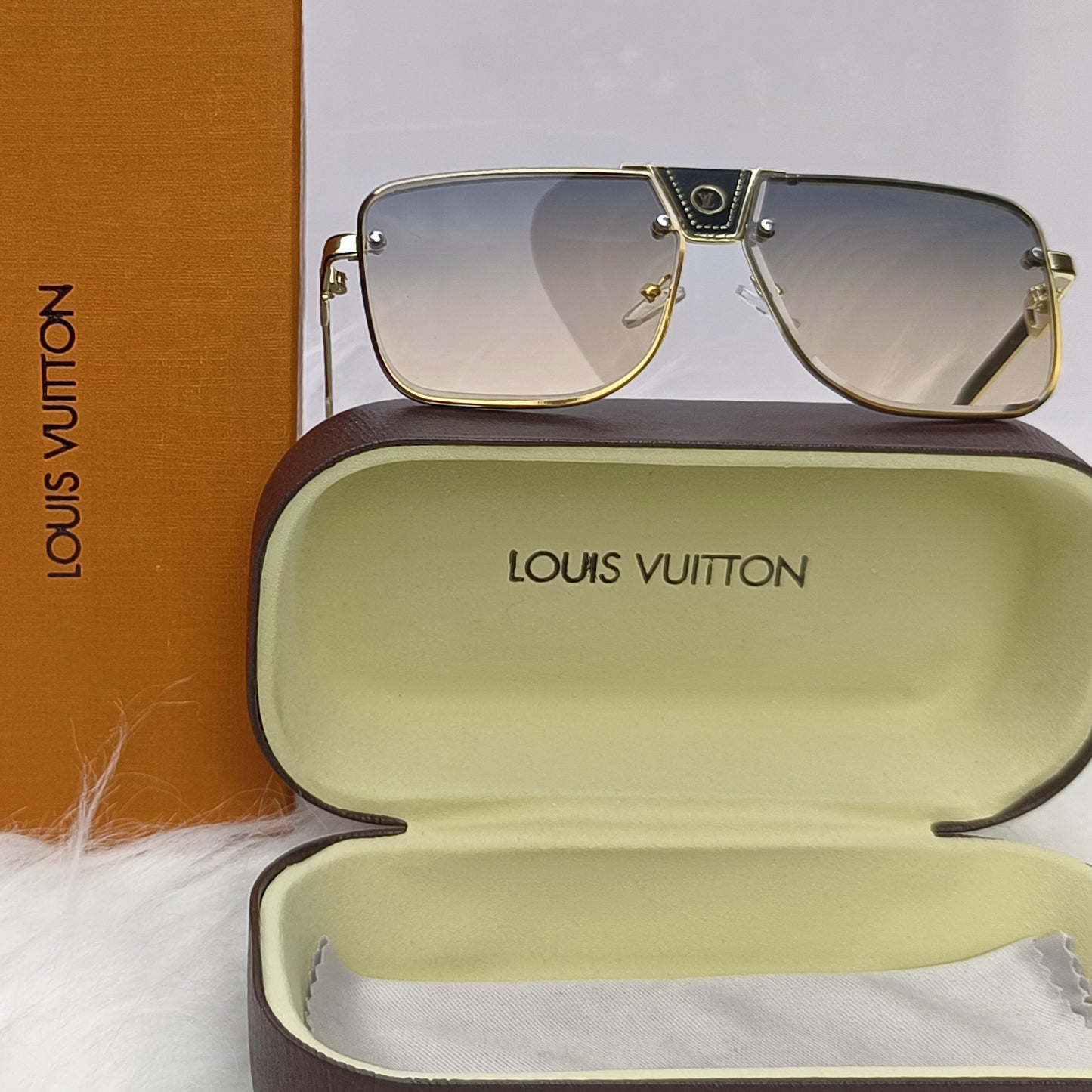 LOUIS VUITTON SUNGLASS